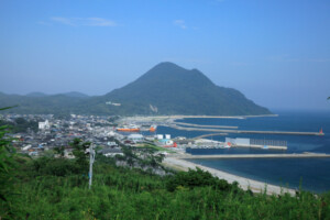 だるま山から見た矢筈岳