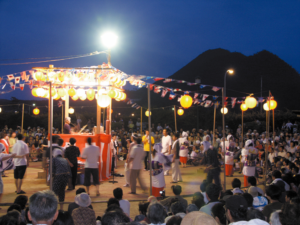 盆踊り会場