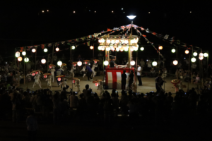 盆踊り会場